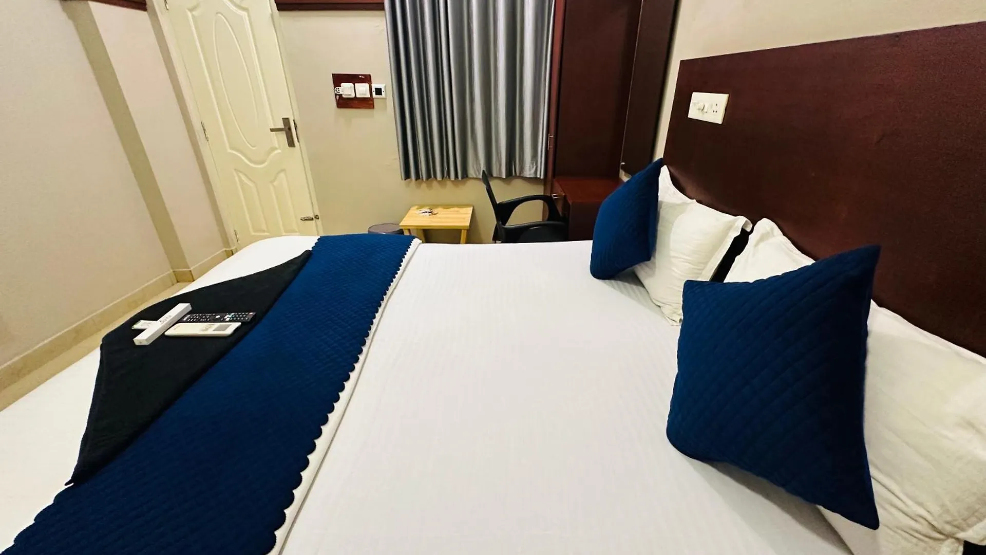 Rio Rooms Medical College Kozhikode Hotel